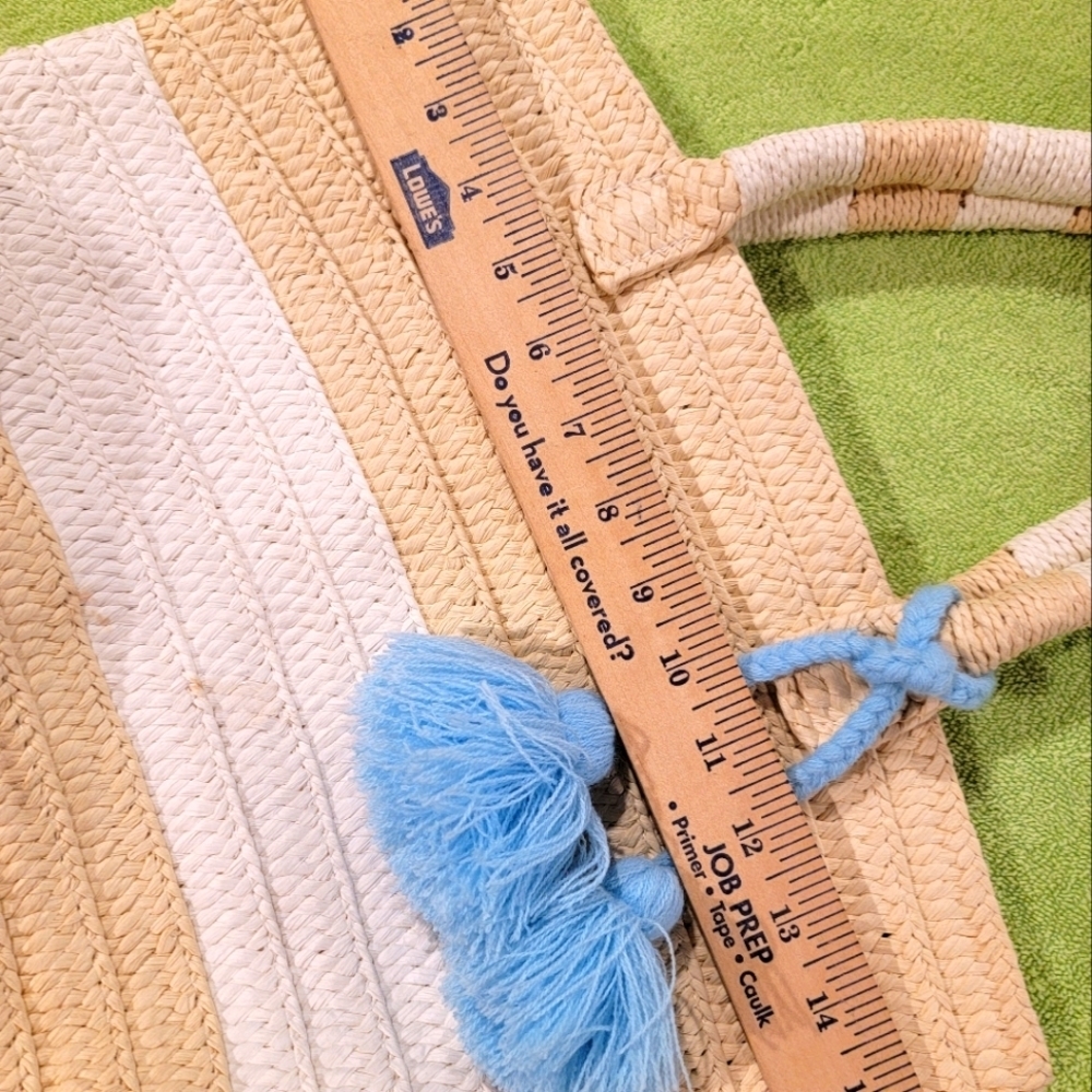 (J8) Altru bag with blue tassel - Picture 5 of 5